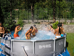 Serino: fa caldo, tutti in piscina