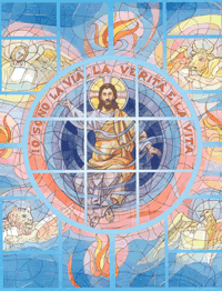 Particolare del Cristo nella sua Maiestas che si ammira nella vetrata istoriata dell'abside del Tempio